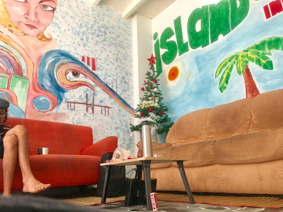 B&L Islanders Inn จอร์จทาวน์ ภายนอก รูปภาพ
